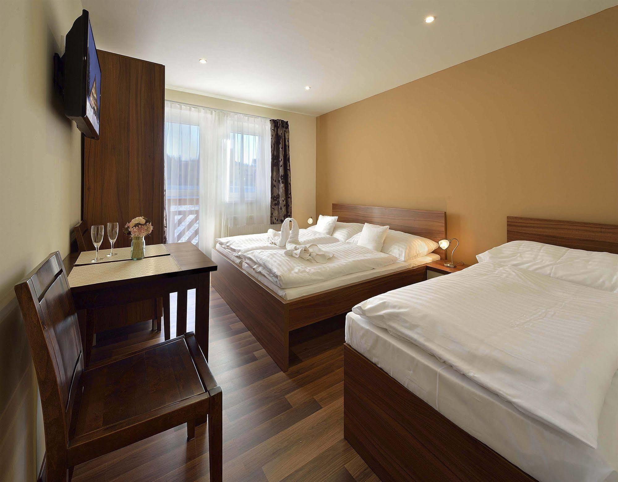 Villa Gloria Rooms & Apartments 도노발리 외부 사진