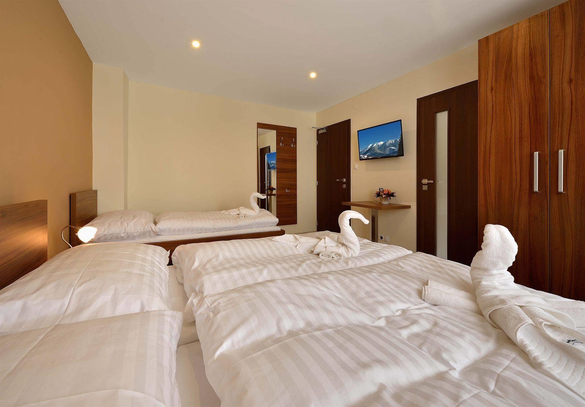 Villa Gloria Rooms & Apartments 도노발리 외부 사진