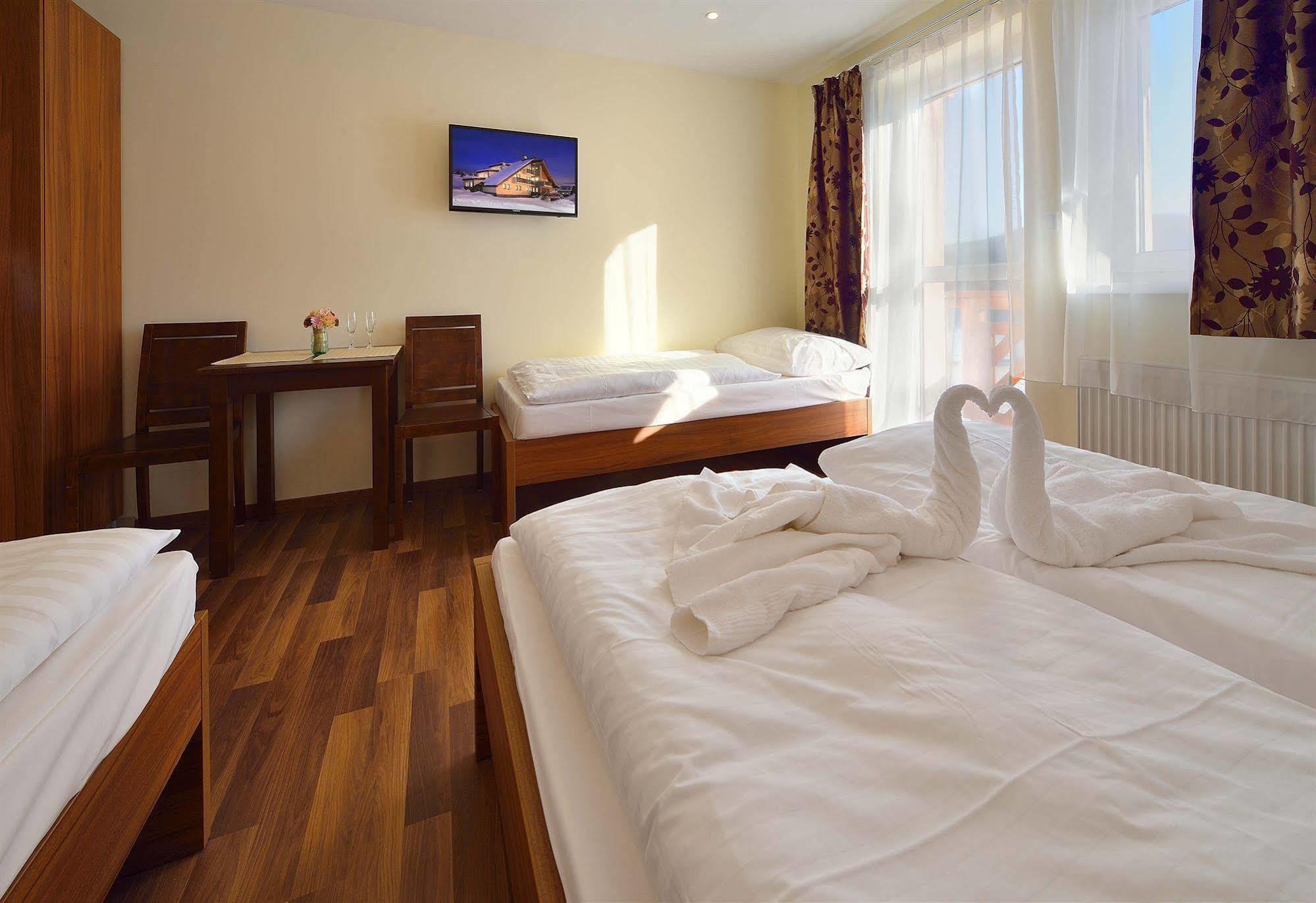 Villa Gloria Rooms & Apartments 도노발리 외부 사진